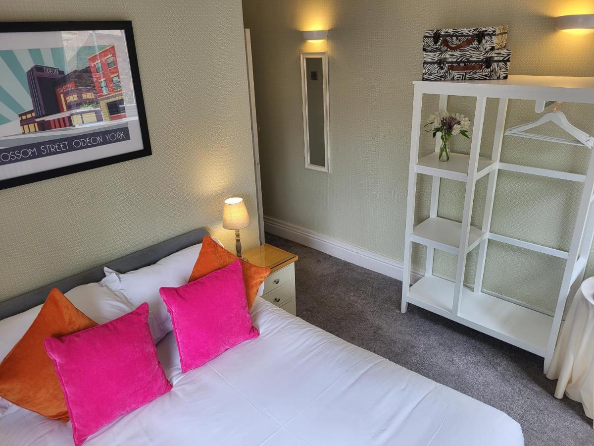 Guest house Georges Place York